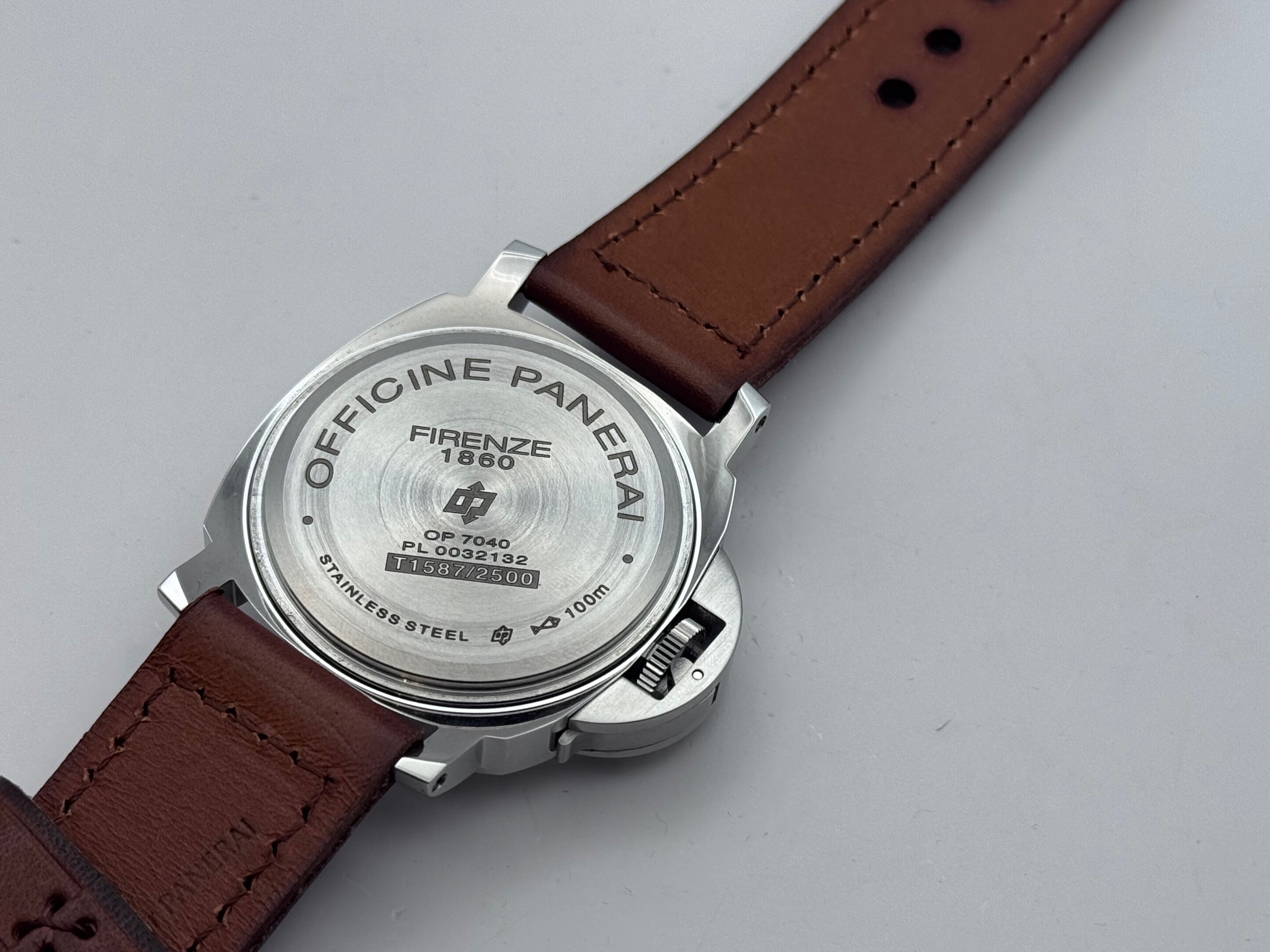 Caseback / engraving